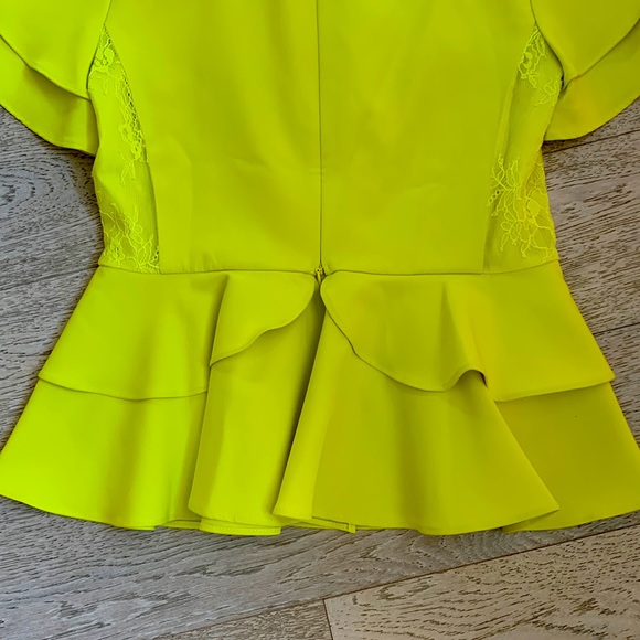 Gracia 💚 Lace Peplum Double Ruffled Sleeve Hem Short Sleeve Top Pleated Layers - Picture 9 of 13